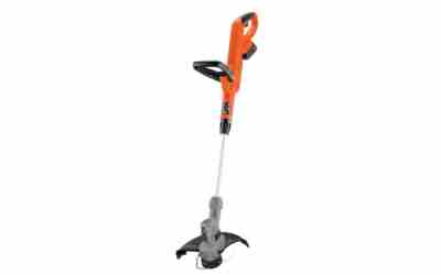 BLACK+DECKER LST300 20V MAX 12-Inch String Trimmer/Edger Review 2026