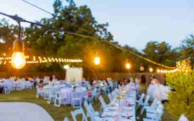 Do Outdoor Lights Need Special Bulbs? Wet vs Damp Rules