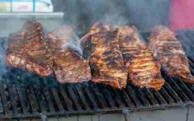 How to Smoke Ribs in a Smoker: Times, Temps, Steps
